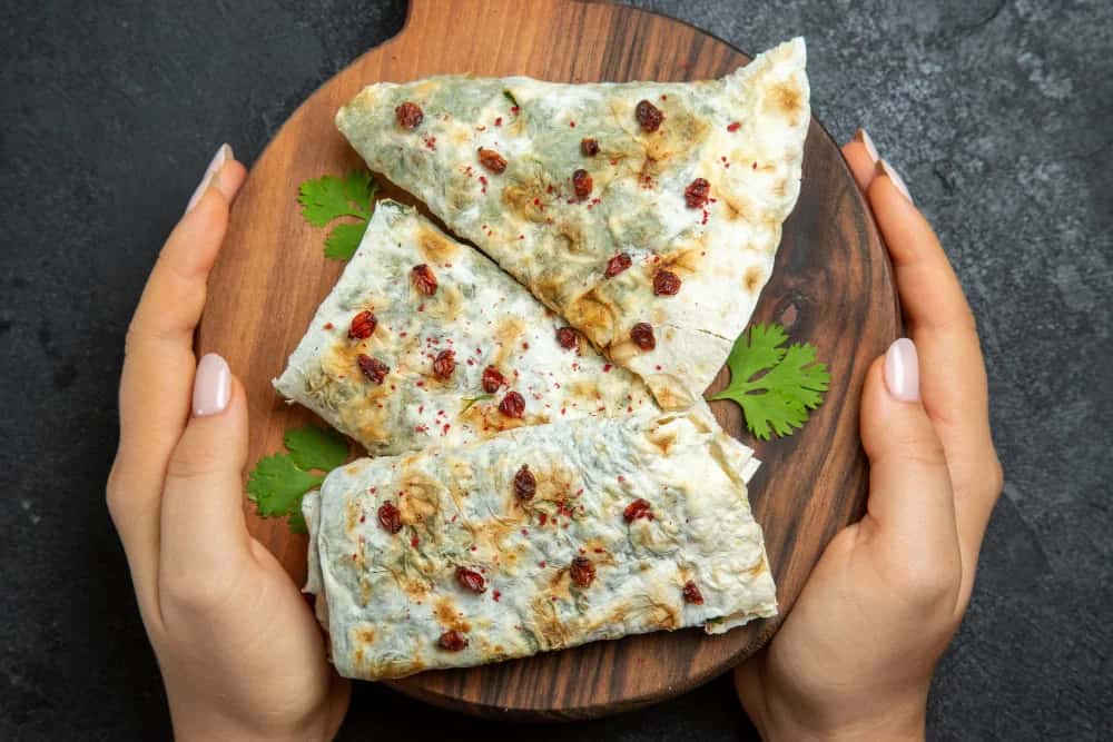 Нужны всего лишь лаваш и яйца: вкусный завтрак за 5 минут — быстрее, чем овсянка