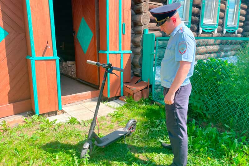 Драма в селе под Нижним Тагилом: 10-летняя девочка на электросамокате попала в больницу 