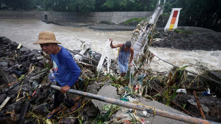 В Китае и Вьетнаме бушует супертайфун