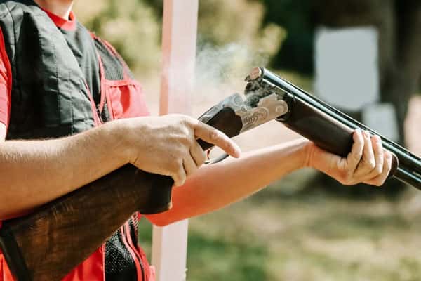 В Нижнем Тагиле пьяный мужчина стрелял в людей из охотничьего ружья