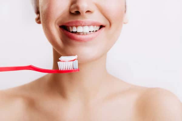 Врач-стоматолог назвала основные причины воспаление десен