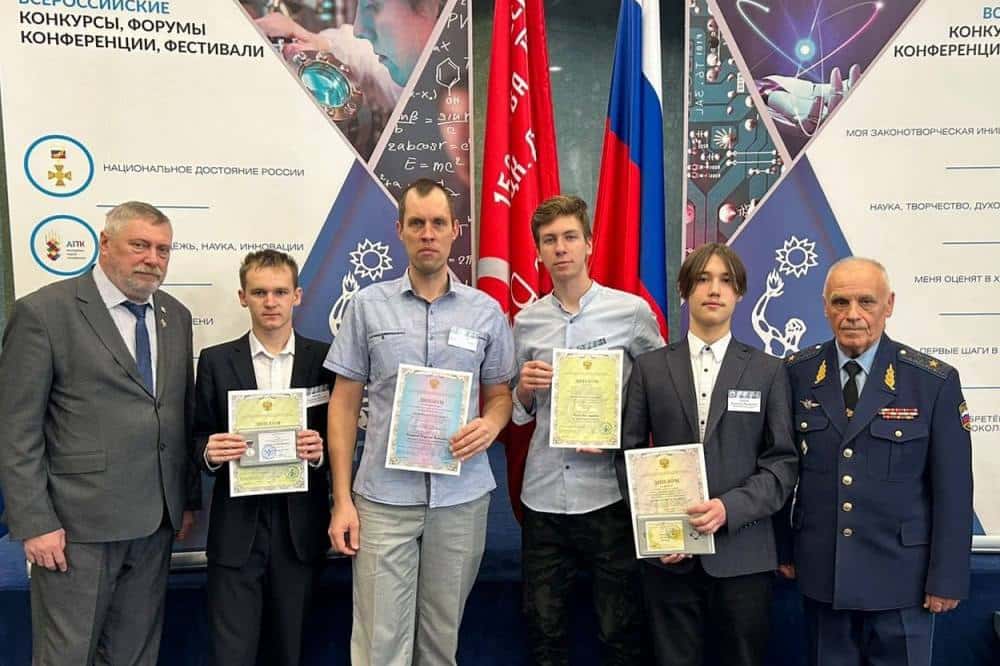 Тагильчане представляли Свердловскую область на молодежном фестивале в Москве