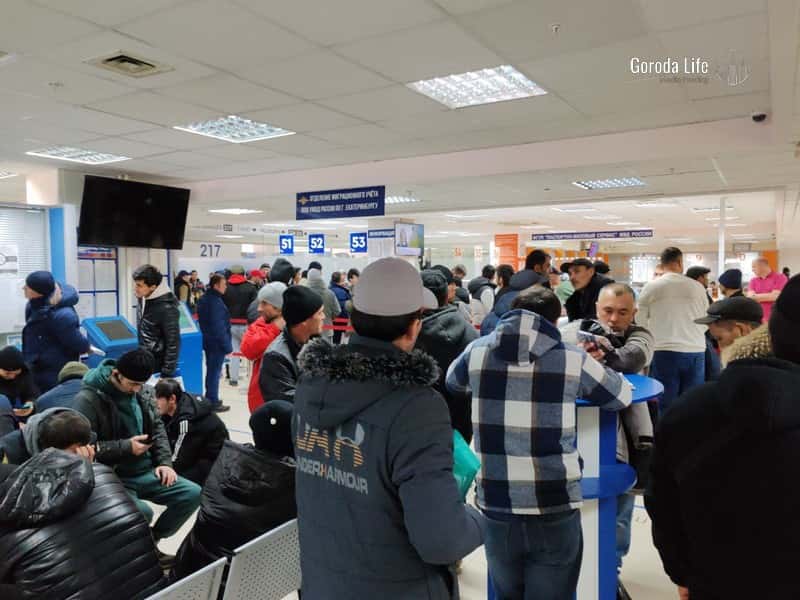 Почти три тысячи мигрантов выдворили из Свердловской области в 2024 году