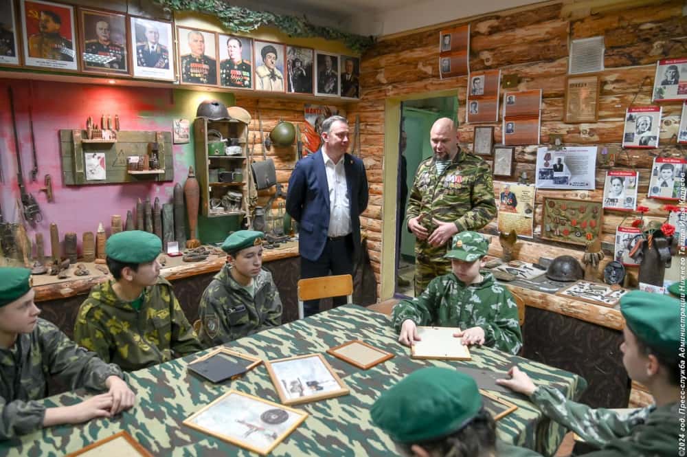 Ученики военно-патриотического клуба в Нижнем Тагиле продемонстрировали свои навыки