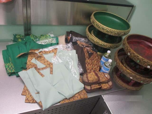 Таможенники задержали свердловчанку с 15 килограммами товаров для SPA-салона