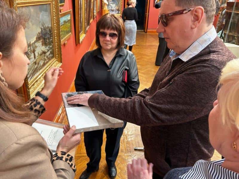 В музее Нижнего Тагила появились тактильные экспонаты