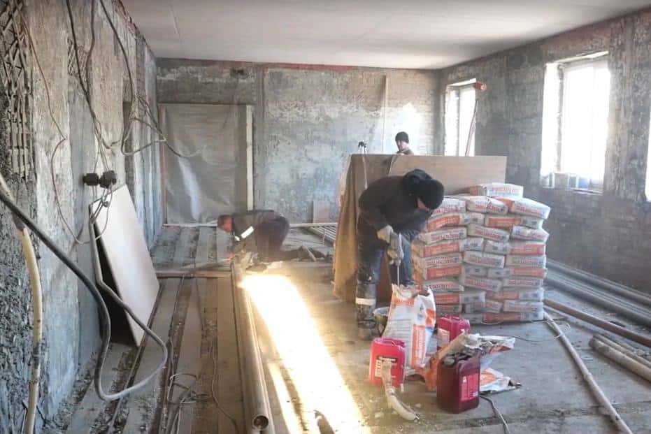 Тагильчанам рассказали, как продвигается капитальный ремонт детской поликлиники 1939 года постройки