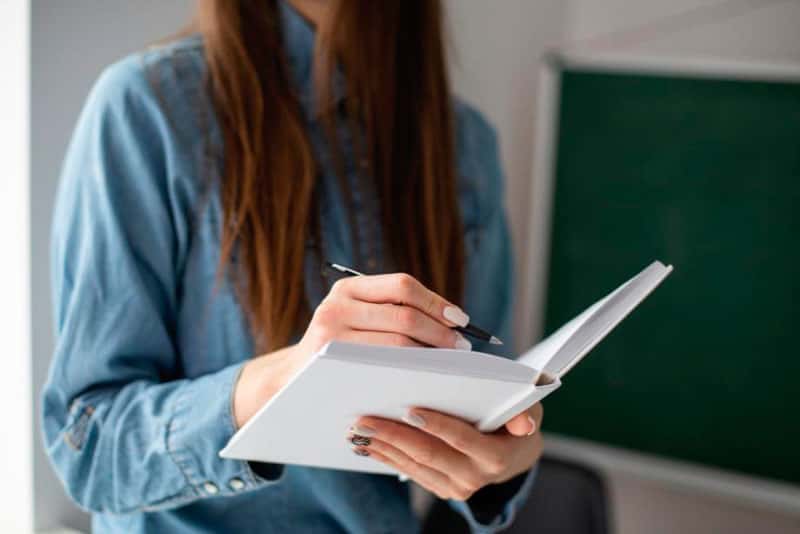 Около 26,5 тысячи бюджетных мест ждут абитуриентов Свердловской области