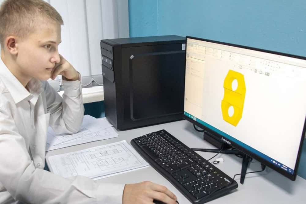 В Нижнем Тагиле открылась мастерская цифровых технологий для школьников