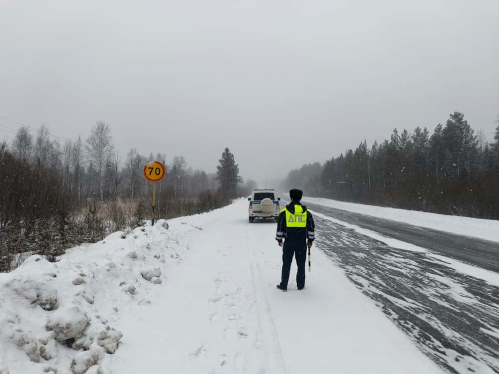 На дороге «Екатеринбург-Нижний Тагил-Серов» установили временные дорожные знаки