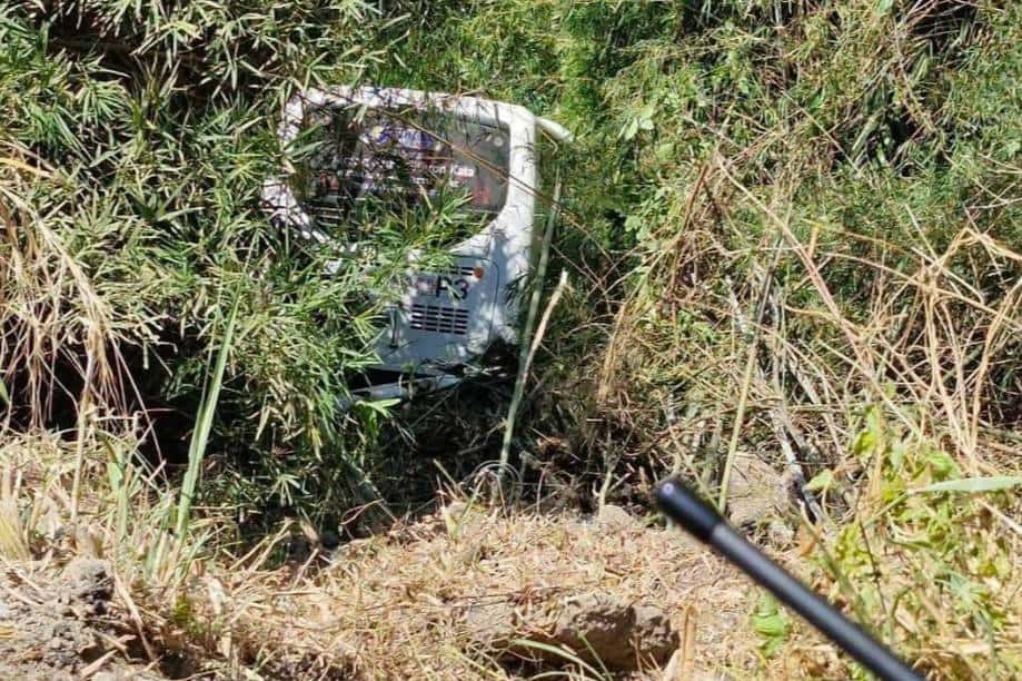 В Таиланде туристический автобус с российскими туристами упал с обрыва 