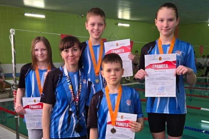 Тагильчане завоевали 14 из 24 медалей на первенстве города по плаванию