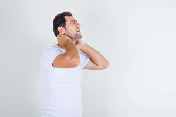 Врач рассказала, как сохранить правильную осанку и предотвратить проблемы со здоровьем