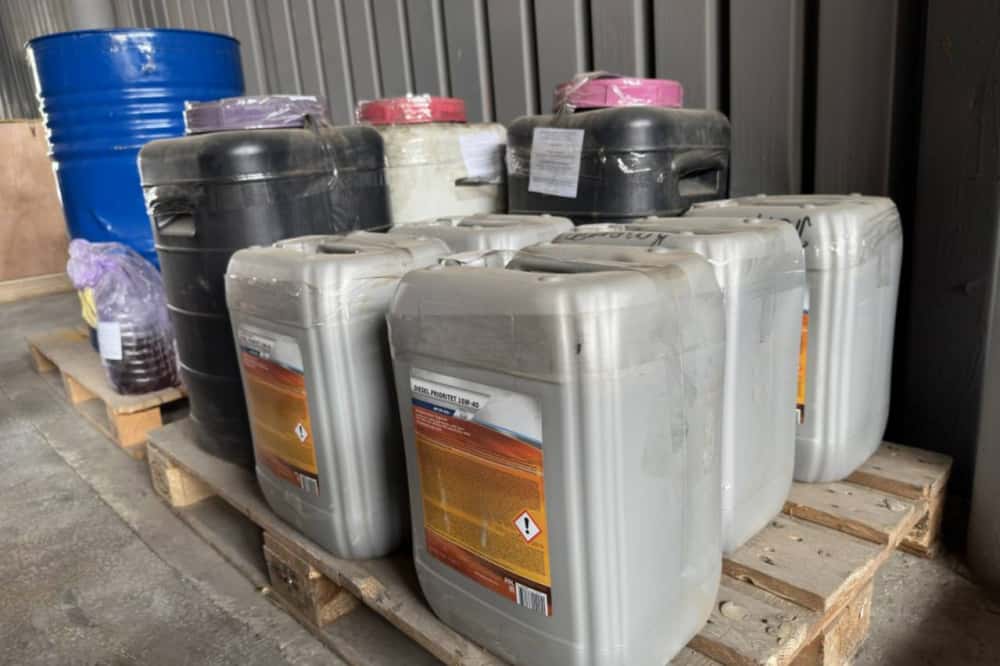 На Урале раскрыли схему незаконного вывоза 32 тонн нефтепродуктов стоимостью более 6 миллионов рублей 