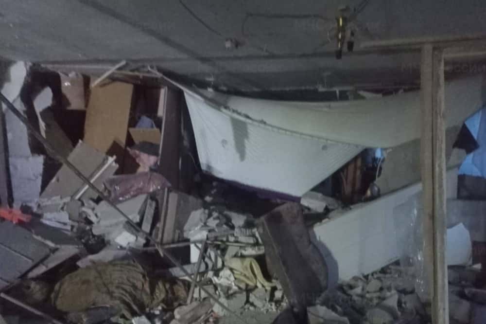 В Свердловской области в жилом доме взорвался газ: эвакуированы почти 100 человек, есть пострадавшая