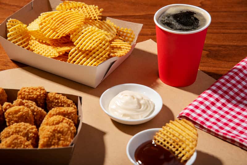 Эксперт назвала ТОП-5 продуктов, от которых вам стоит отказаться, чтобы улучшить свое здоровье