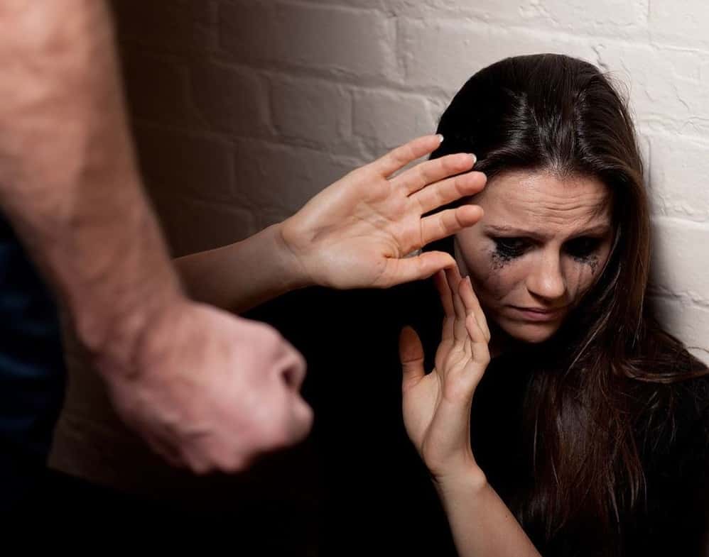 Свердловчанке, ставшей свидетельницей издевательств над девушкой из Карпинска, стали угрожать