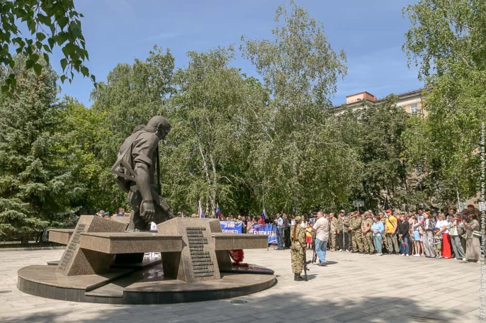 В Нижнем Тагиле прошло специальное мероприятие возле памятника «Брод в неизвестность» 