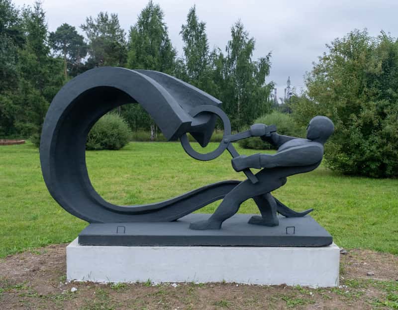 Металлургия в бронзе: новая экспозиция скульптур в Нижнем Тагиле