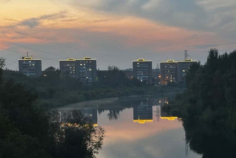 «Жизнь стала ярче»: в Тагиле многоэтажки засияли к празднику