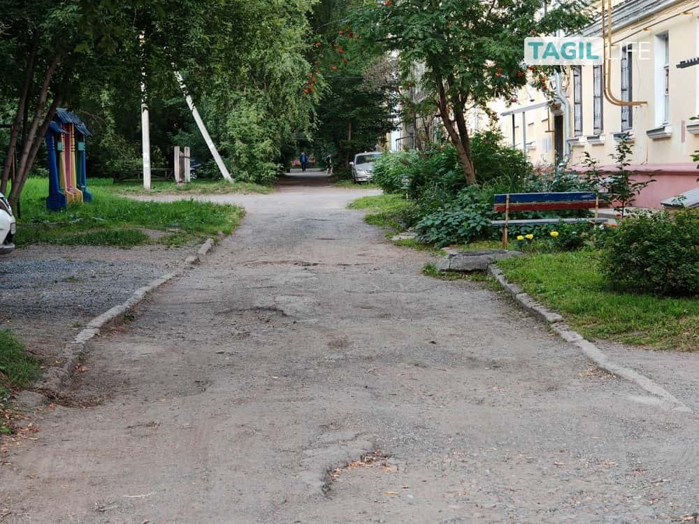 Мэр Нижнего Тагила объяснил появление новой строки в квитанциях — плата за ремонт дворовых дорог