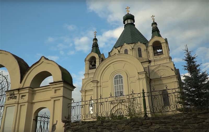 Бесплатная автобусная экскурсия по историческим местам прошла в Нижнем Тагиле в честь 303-летия. Видео