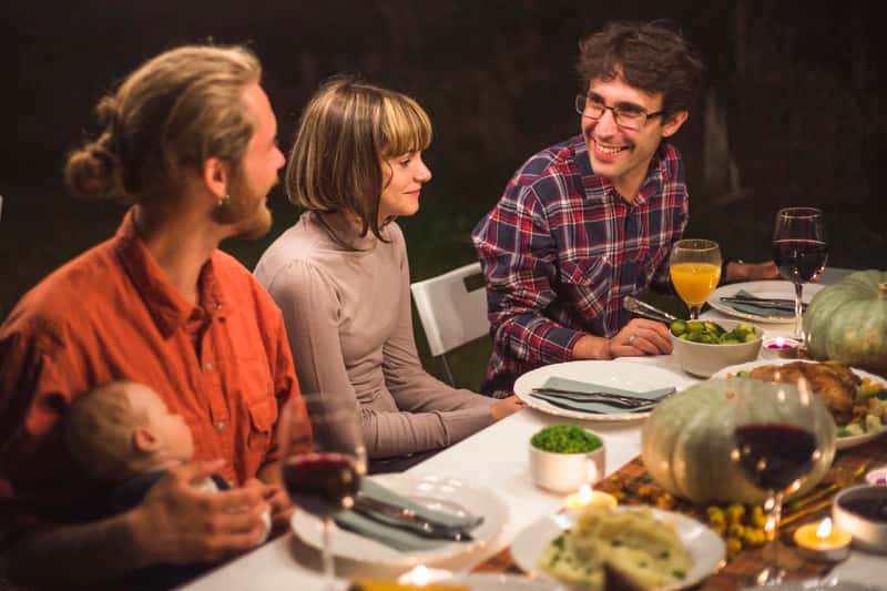 Врач Тарасова объяснила, почему есть на ночь вредно для здоровья и фигуры