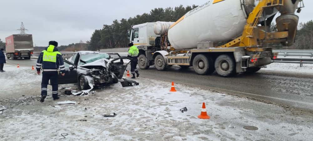 Житель Верхнего Тагила погиб в ДТП на ЕКАД при обгоне на скользкой дороге