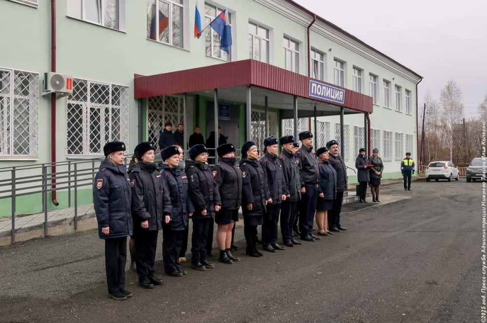 Мэр Нижнего Тагила поздравил полицейских с профессиональным праздником