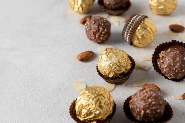 Норма сладкого для детей по возрастам: сколько конфет можно в день по мнению педиатра