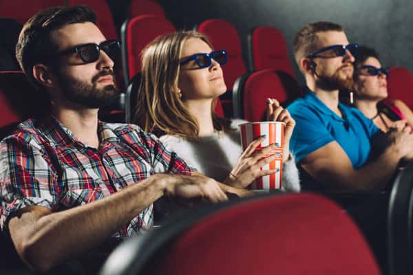 Кинотеатры и стриминги очистят от «неправильных» фильмов: новые правила Минкульта