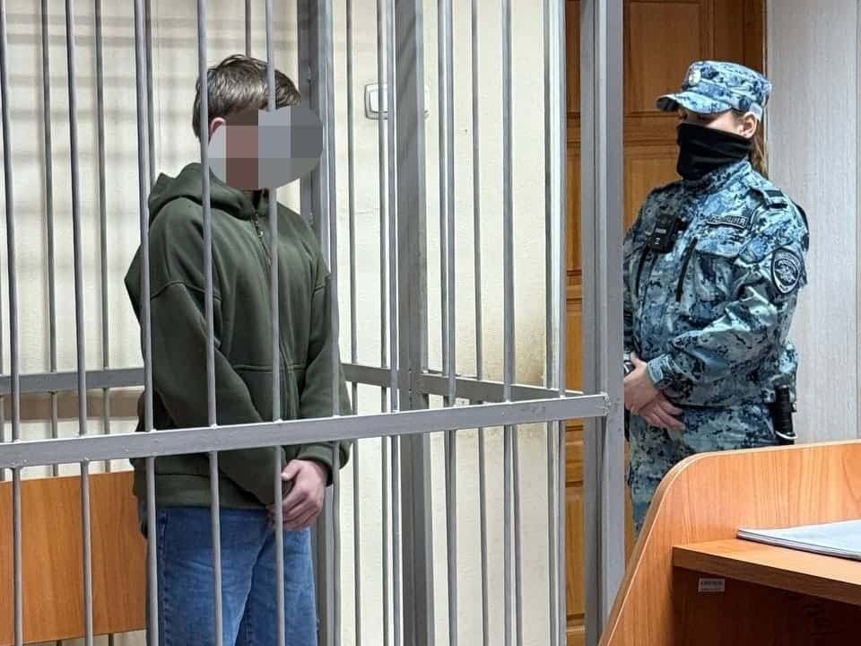 Сбежал из-под домашнего ареста: 15-летний парень из посёлка под Нижним Тагилом убил 47-летнюю женщину