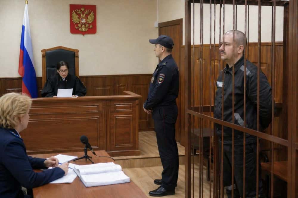 Бывший сотрудник колонии в Нижнем Тагиле получил 4 года за доставку заключённым парфюмерии и техники