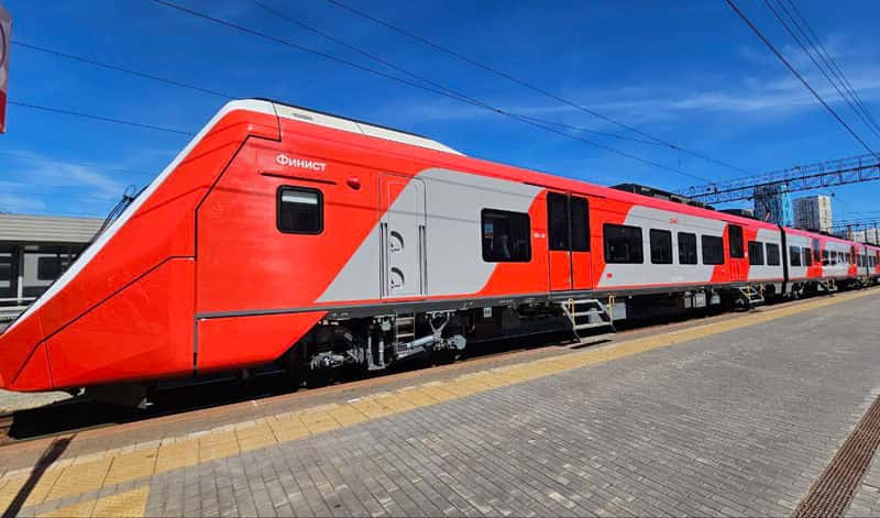 Подготовка электричек к лету 2026 в Свердловской области — что делают и сколько поездов