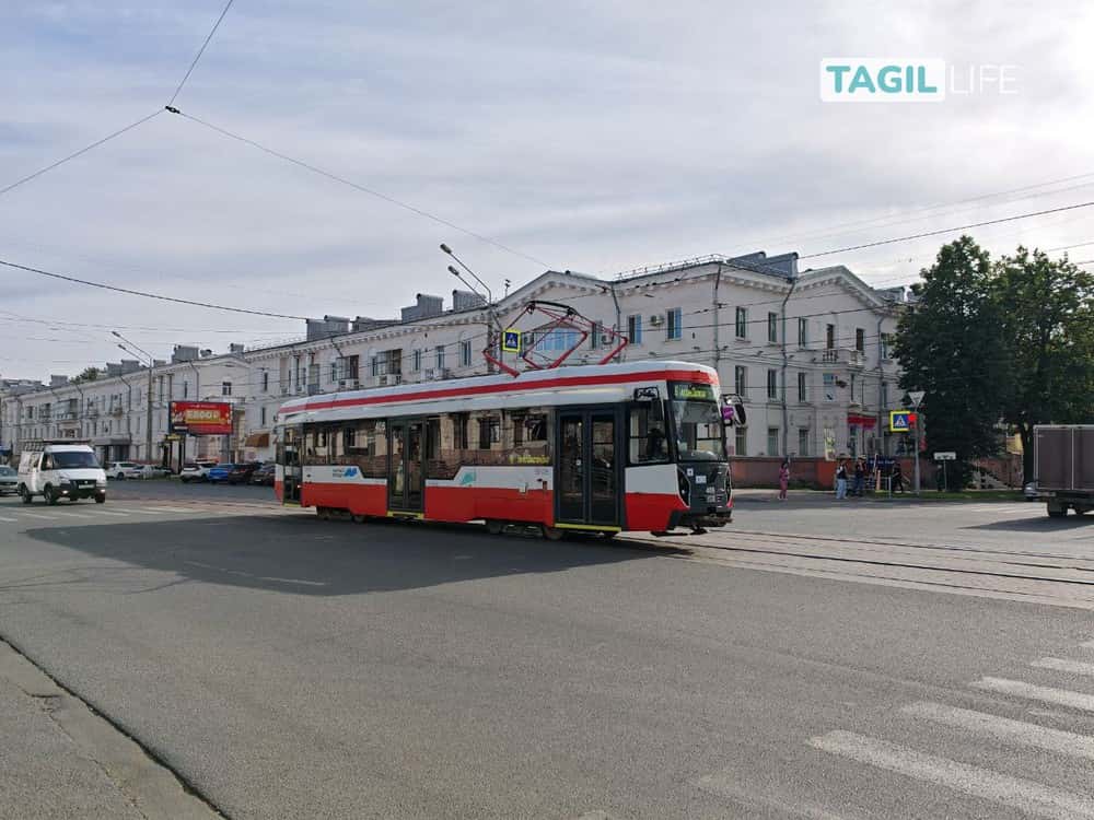 Подростки-зацеперы в Нижнем Тагиле устроили игрища на крыше трамвая