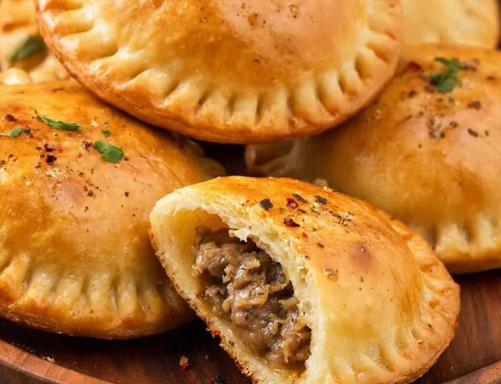 Пирожки, которые брызгаются соком: старинный рецепт посикунчиков — справится любая хозяйка