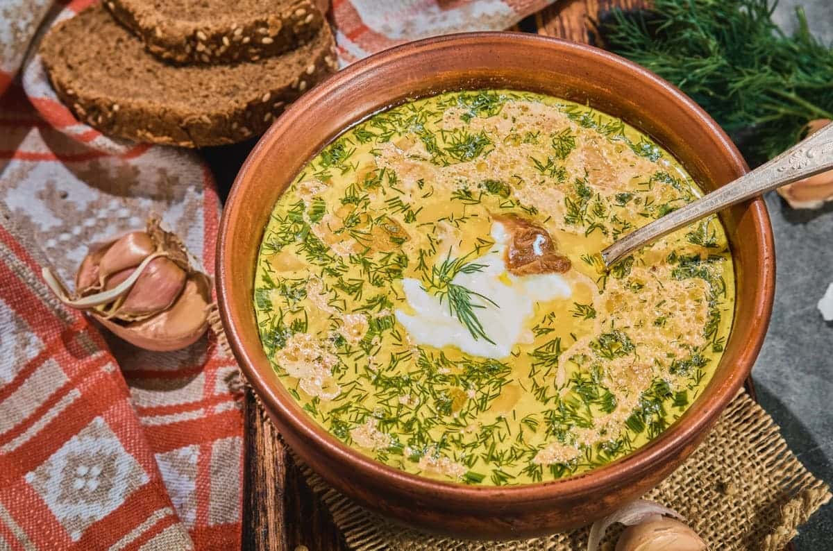  «Просто вода с овощами?»: как приготовить суп без мяса, который не стыдно подать