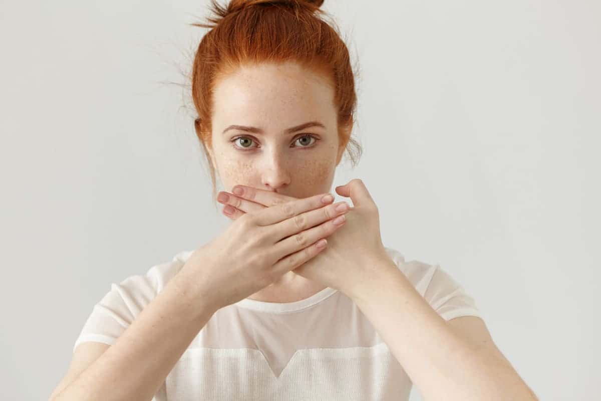 Почему мази не помогают: врач объяснил, что делать, если герпес атакует снова и снова