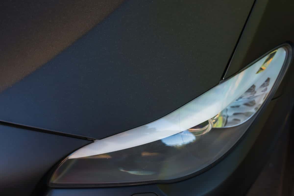 Можно ли устанавливать LED лампы вместо галогеновых в авто: ГИБДД поставила точку в наболевшем вопросе