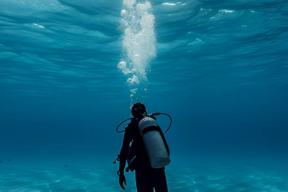 На карьере под Нижним Тагилом дайверы погрузятся на глубину до 54 метров | На Урале пройдут соревнования для дайверов с погружением на глубину 20-этажного дома На карьере под Нижним Тагилом дайверы погрузятся на глубину до 54 метров | На Урале пройдут соревнования для дайверов с погружением на глубину 20-этажного дома