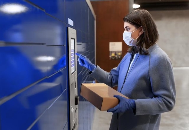 В России не станут запрещать бесплатные возвраты на маркетплейсах | Бесплатные возвраты на маркетплейсах оставят в силе: Минпромторг