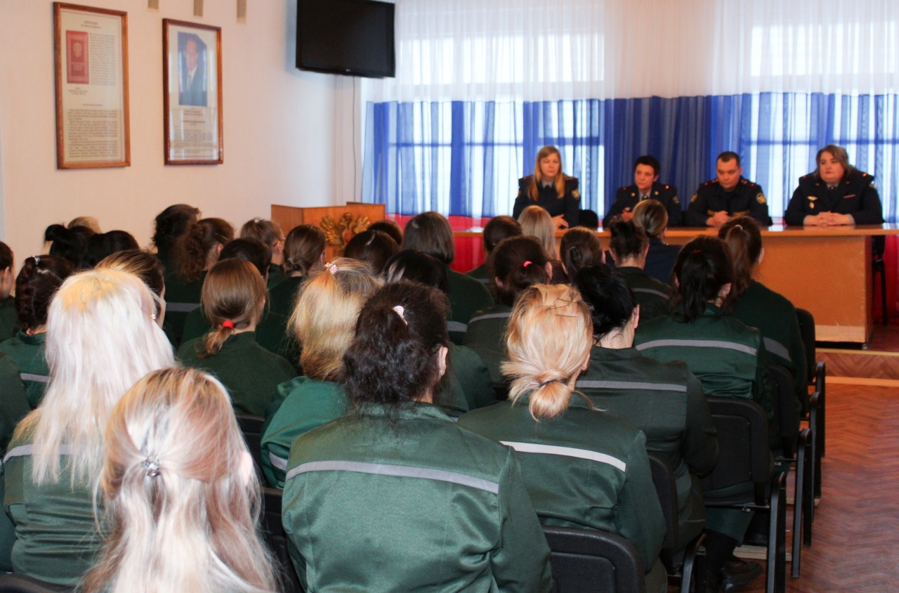 ФСИН прокомментировала слова Пригожина о наборе заключённых женской колонии на СВО