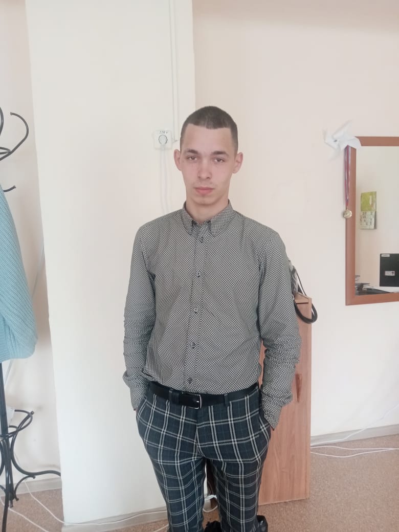 Полиция Нижнего Тагила разыскивает 17-летнего Баканова Василия Александровича