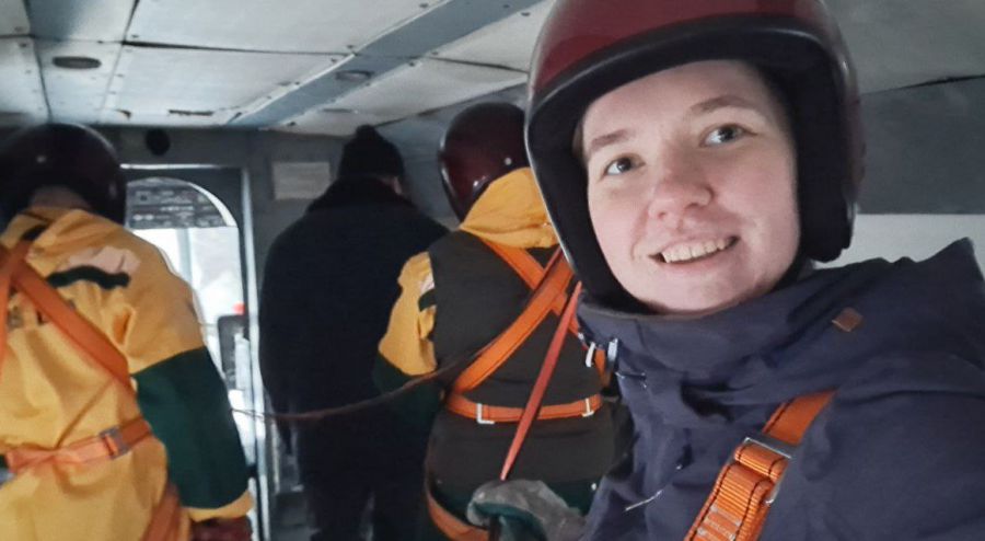 Жительница Урала осваивает уникальную профессию: она станет третьей в России девушкой летчиком-наблюдателем | Первая на Урале девушка летчик-наблюдатель будет следить за лесными пожарами