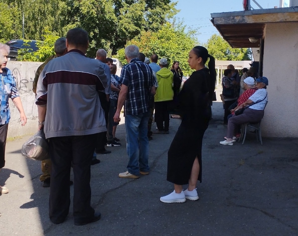 Долгие очереди и негодование: Проблемы в получении пенсии и пособий на почте в Нижнем Тагиле