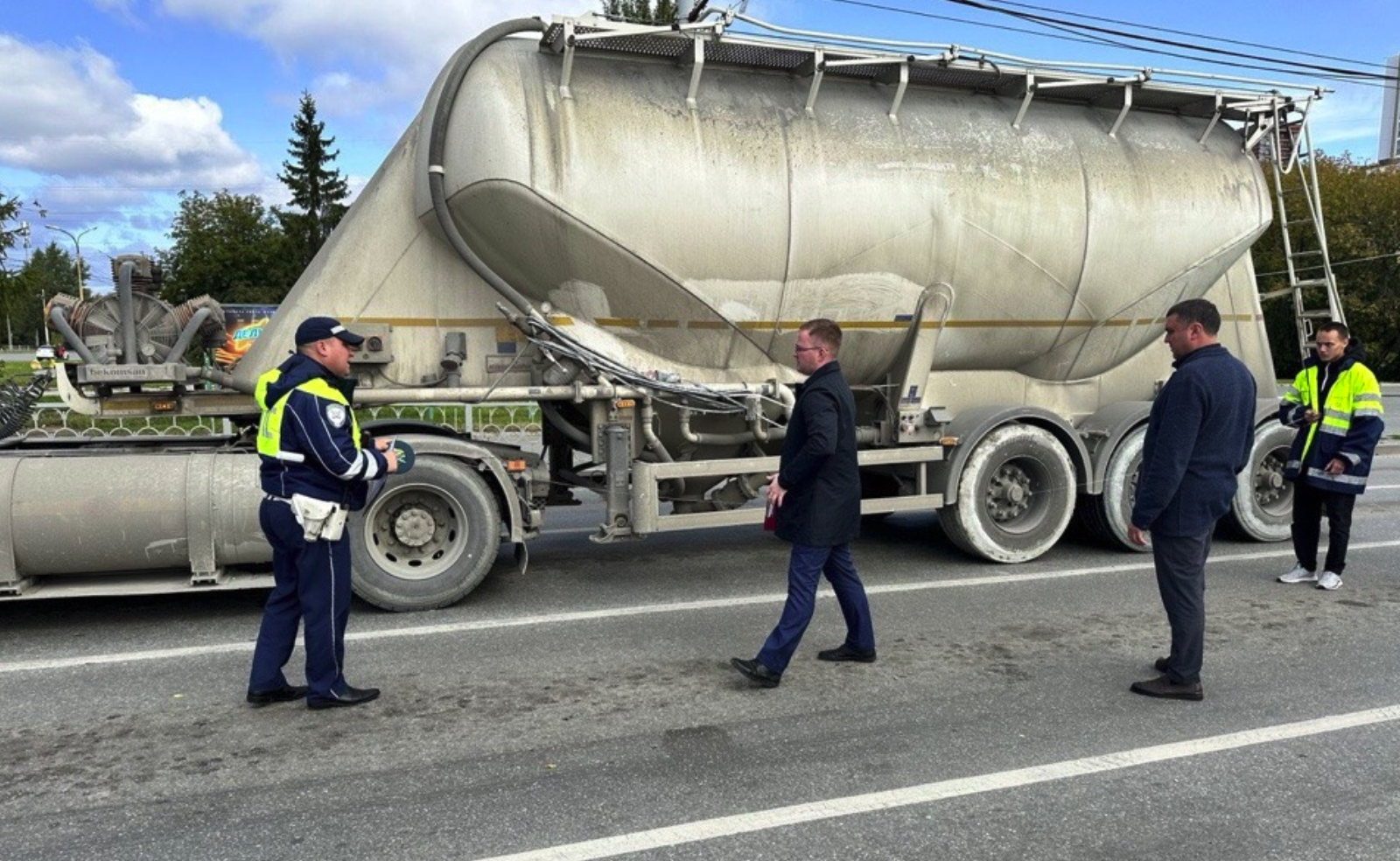 На Урале бетономешалка сбила 84-летнего дедушку
