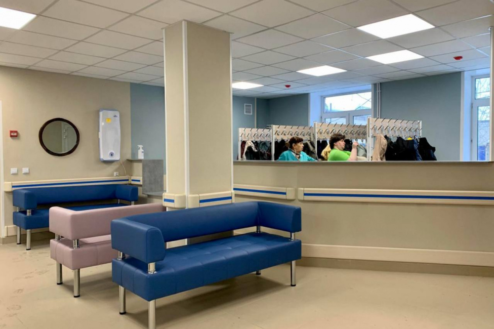 В Нижнем Тагиле открыли отремонтированный по поручению Путина травмпункт | На Урале запустили первую очередь капитально отремонтированного травмпункта