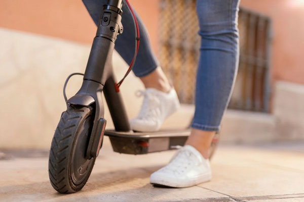 В Нижнем Тагиле запретят электросамокаты: местным жителям сообщили подробности | На Урале временно запретят езду на электросамокатах В Нижнем Тагиле запретят электросамокаты: местным жителям сообщили подробности | На Урале временно запретят езду на электросамокатах