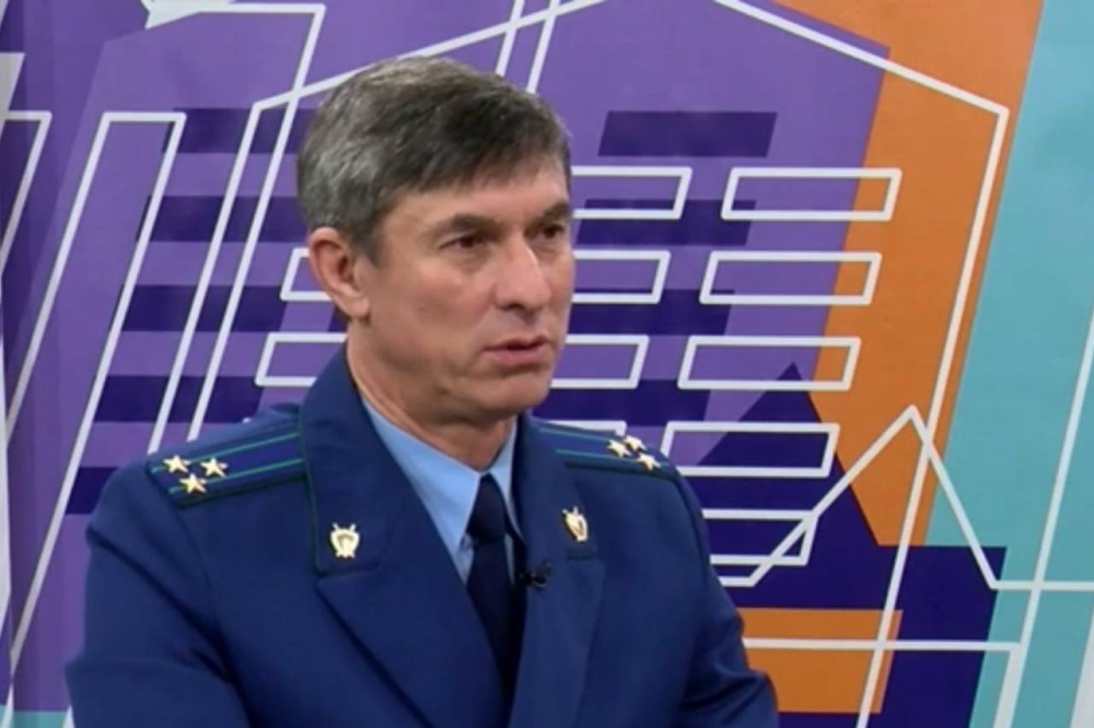 В Нижнем Тагиле покинул свой пост прокурор Ленинского района | На Урале прокурор Владимир Мартынов ушел на пенсию