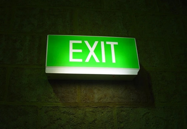 В Екатеринбурге после сообщений о минировании эвакуировали 151 школу